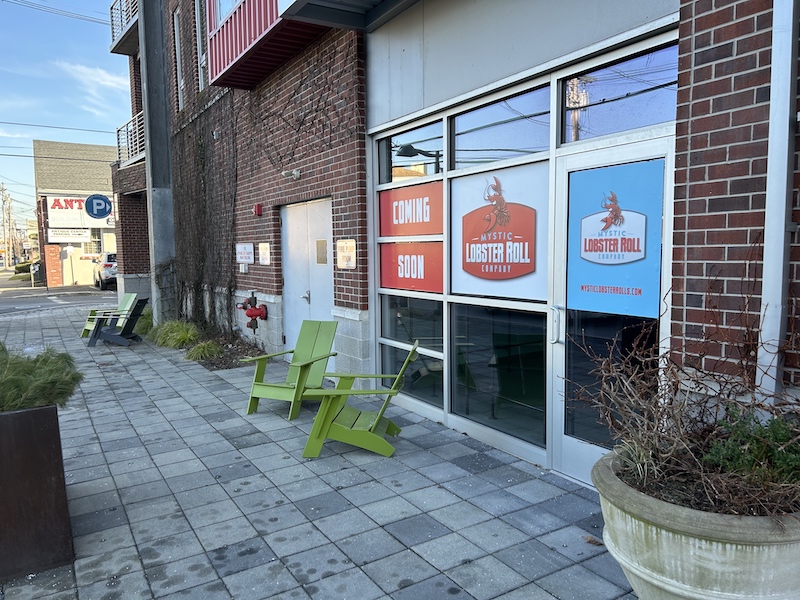 RED BANK In Churn, Italian ice and lobster rolls coming